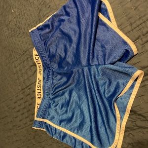 Selling these clothes for $1 each , different brands , all sizes are Large